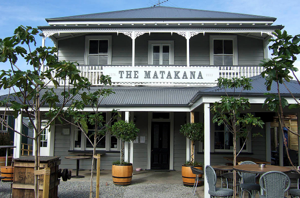 Matakana Pub Matakana Pub